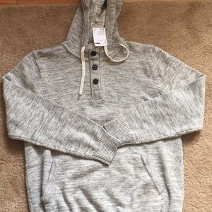 Men’s Sweatshirt from h&m. NWT large L. O. O. G